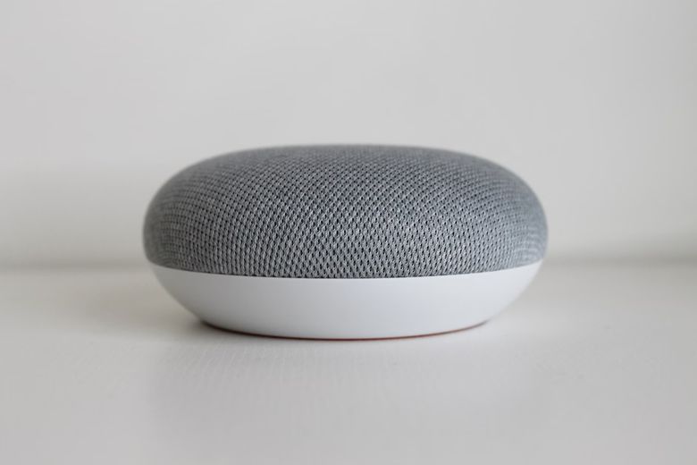 Как интегрировать голосового помощника с системами освещения DALI и 0-10V?