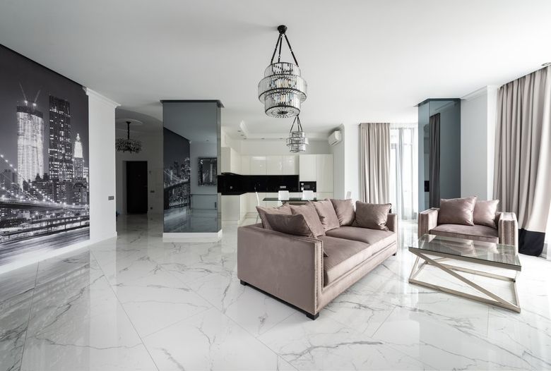 Какие зоны нужны в студии 60-80 м² и как их правильно расставить?