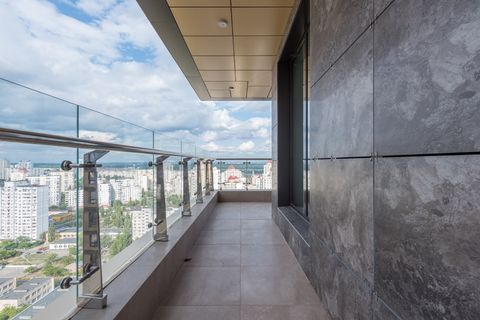 Какие нормативы регулируют остекление террас и веранд в загородных домах?