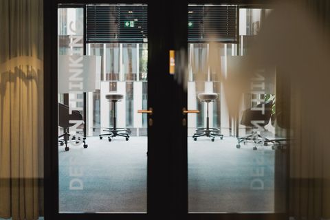 Почему проверка документов важнее портфолио: статистика рисков